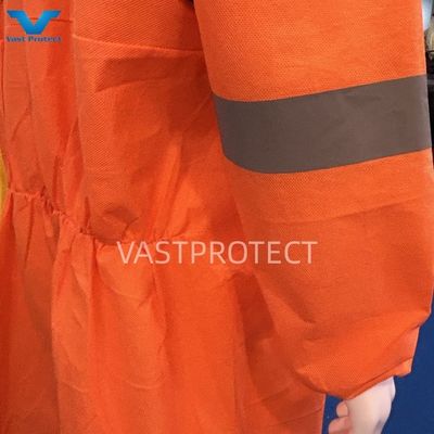 Tipo5 6 PPE Industrial Laranja SMS Camisola descartável Estilo da cintura Pedido personalizado