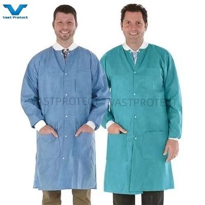 Proteção contra poeira de revestimento de laboratório de fibras não tecidas de PP microporosas 20000PCS/dia Produção